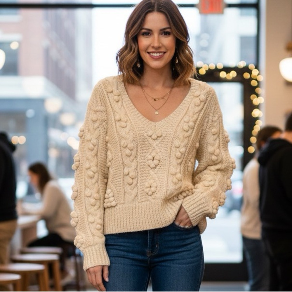 Hand Made Cream Alpaca Wool Chunky Aran Cable Knit V Neck Sweater Size S